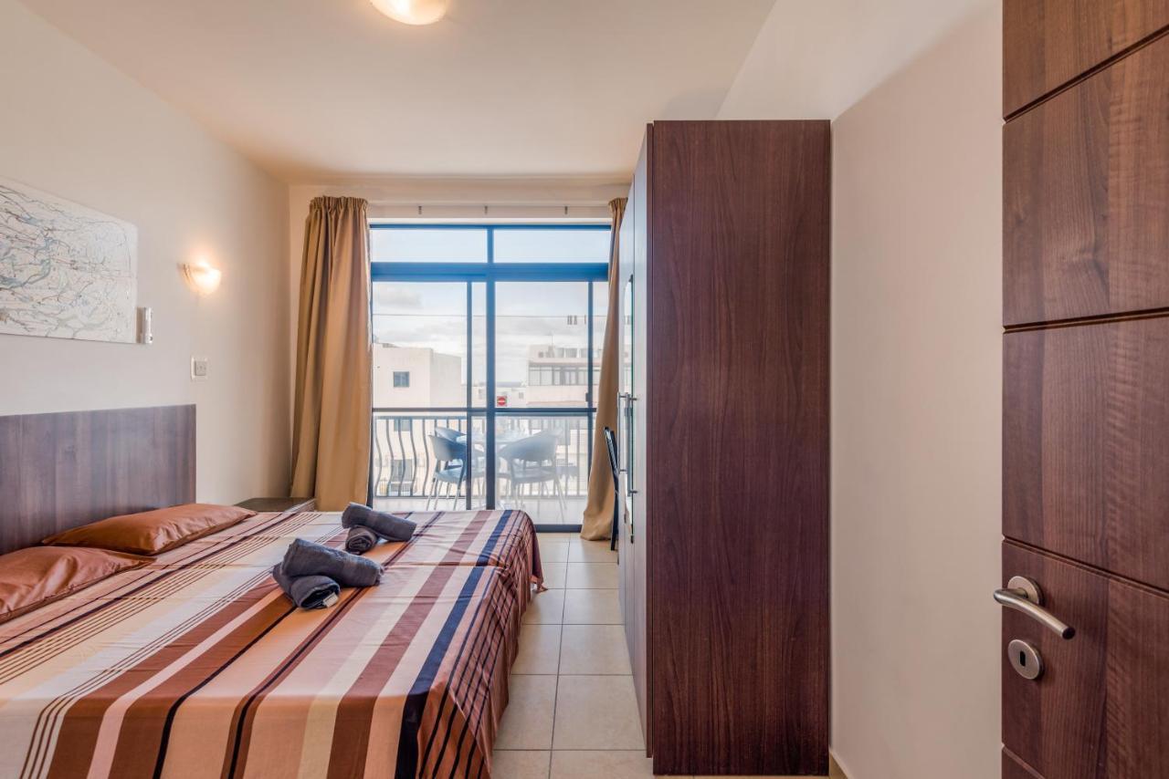 Seashells Apartments With Terrace, Just Off The Seafront In Bugibba - By Getawaysmalta Bahía de San Pablo Exterior foto