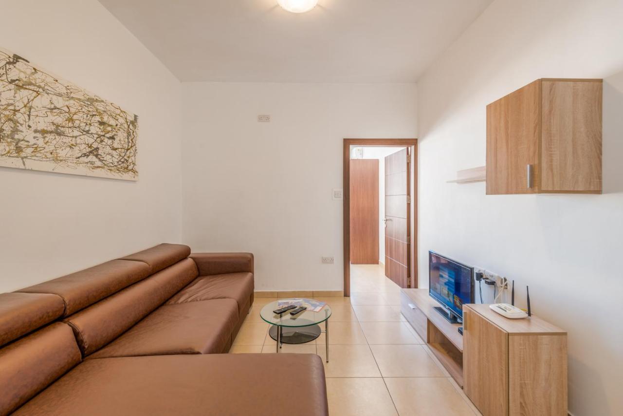 Seashells Apartments With Terrace, Just Off The Seafront In Bugibba - By Getawaysmalta Bahía de San Pablo Exterior foto
