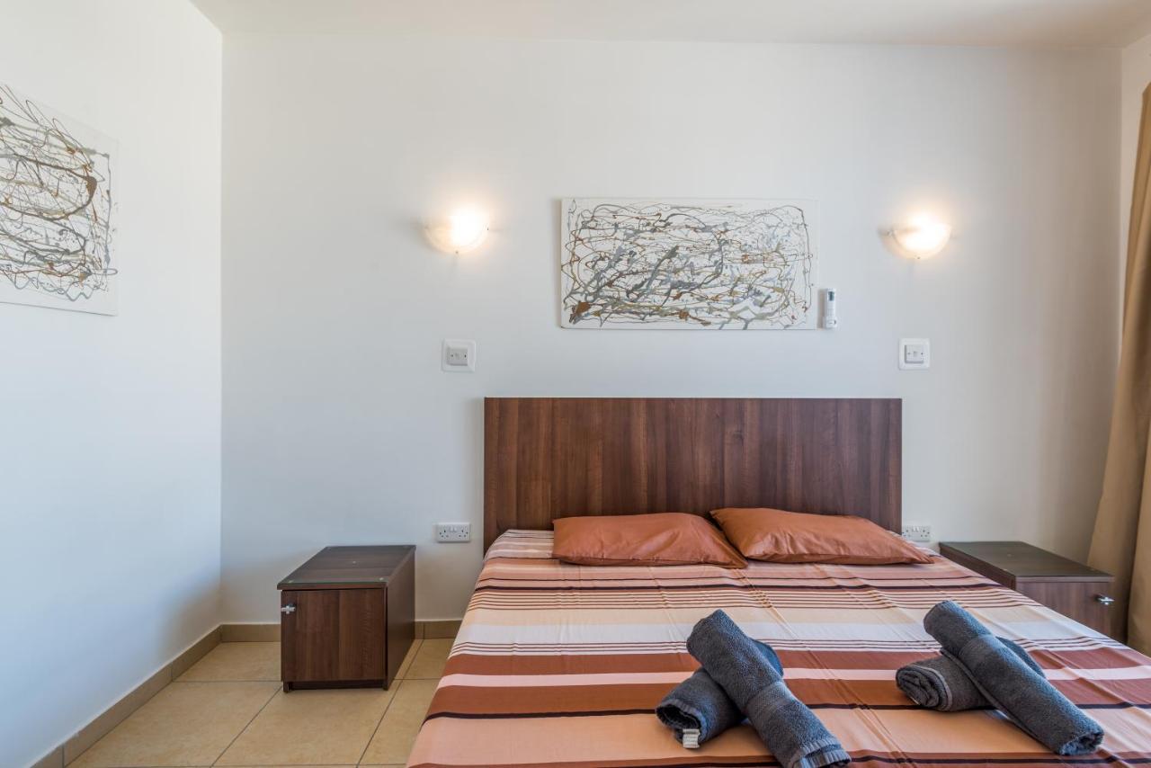 Seashells Apartments With Terrace, Just Off The Seafront In Bugibba - By Getawaysmalta Bahía de San Pablo Exterior foto