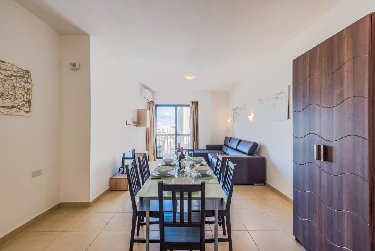 Seashells Apartments With Terrace, Just Off The Seafront In Bugibba - By Getawaysmalta Bahía de San Pablo Exterior foto